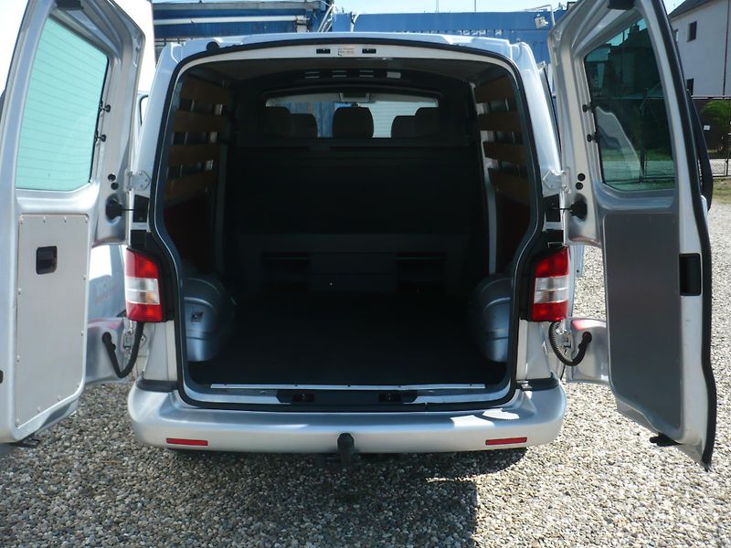 Volkswagen Transporter 2.0TDI 103Kw 5Míst Long Klima - fotka 19 z 25