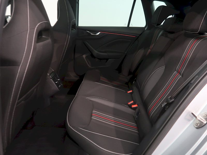 Škoda Kamiq (2025) MONTE CARLO 1.0TSI 85KW PANORA - fotka 16 z 38