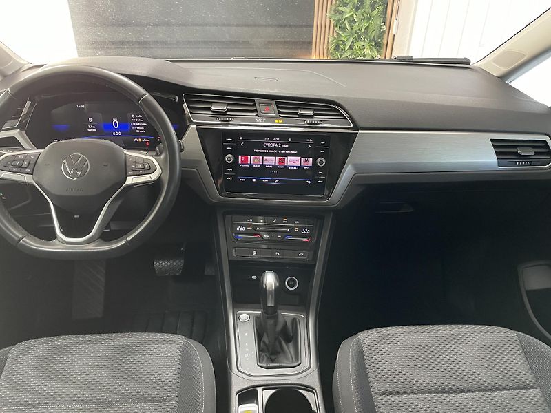 Volkswagen Touran 1.5 TSi 110 kW REZERVACE  - fotka 21 z 25