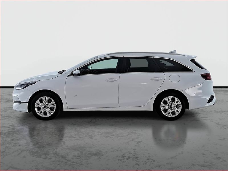 Kia Ceed (2022) 1.5 T-GDI, Automat, Serv.kniha - fotka 3 z 21