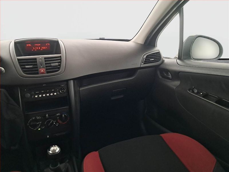Peugeot 207 (2009) 1.4, Serv.kniha, nová STK - fotka 7 z 14