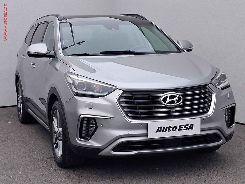 Hyundai Santa Fe (2018) 2.2 CRDi 4x4, AT, panor - fotografie inzerátu