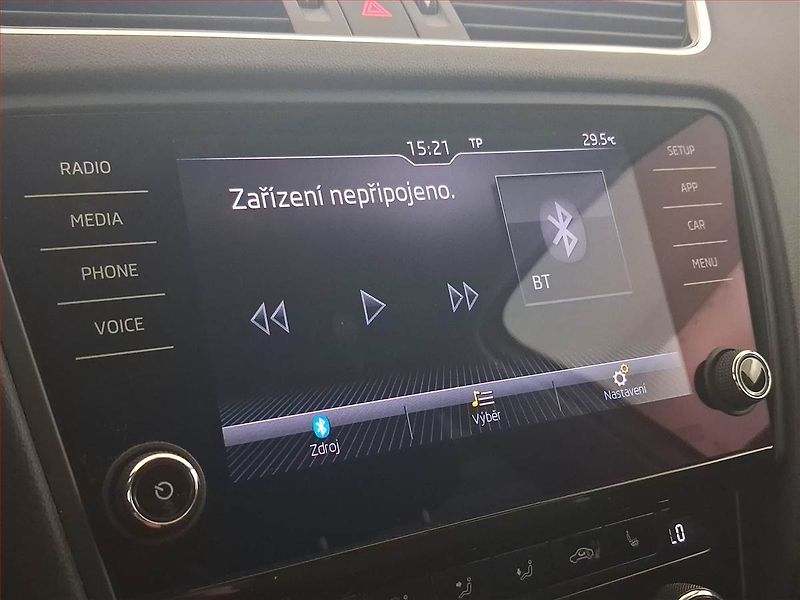 Škoda Octavia (2019) Style 1.5 TSI, Serv.kniha - fotka 17 z 25