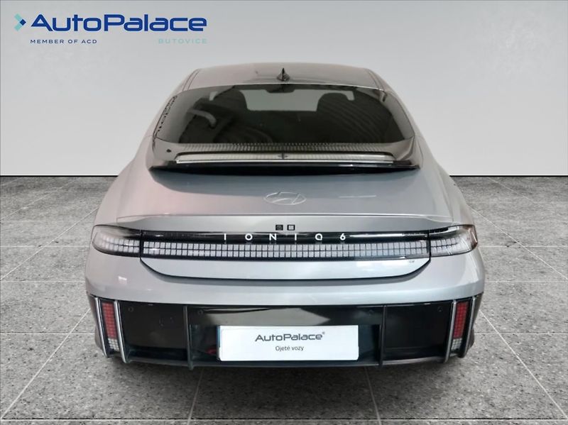 Hyundai Ioniq 6 0,0 POWER 77 kWh 239kW Style - fotka 5 z 21