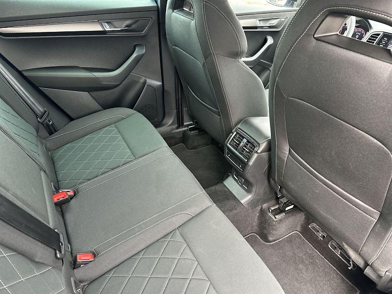 Škoda Karoq (2025) 2.0 TSI 4x4 DSG Sportline - fotka 10 z 36