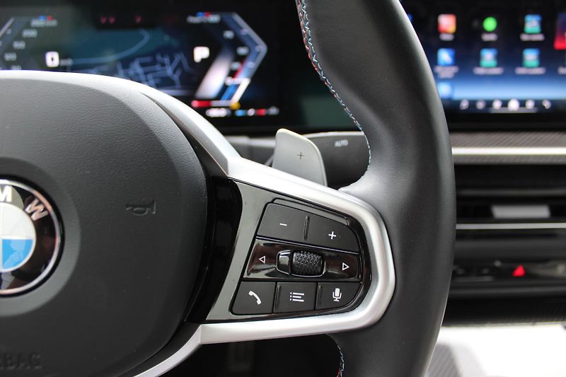 BMW Řada 4 M440i xDrive Convertible - fotka 15 z 23