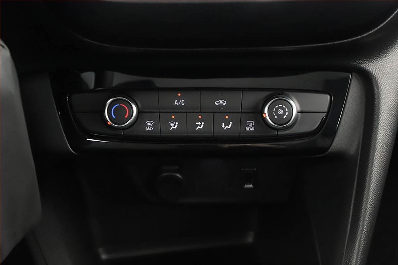 Opel Corsa (2023) 1.2 Turbo, Navi, Tempomat - fotka 11 z 19
