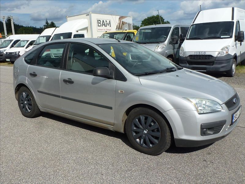 Ford Focus 1,6 16V NOVÁ STK - fotka 6 z 48