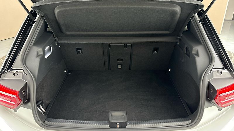 Volkswagen ID.3 58 kWh AUT Family - fotka 17 z 30