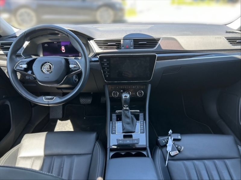 Škoda Superb 2,0 TSI 206 L&K 4x4 DSG - fotka 9 z 11