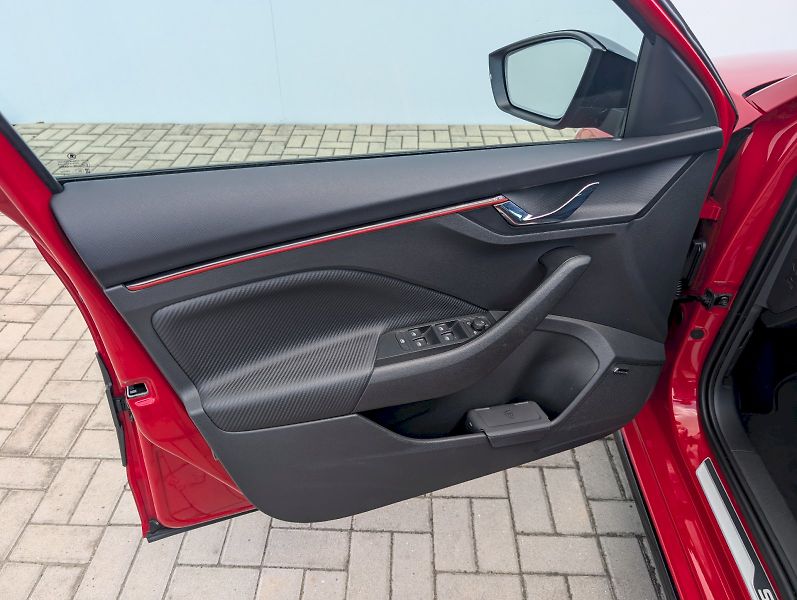 Škoda Scala (2025) 1.5 TSI / 110 kW Monte Carlo - fotka 25 z 30