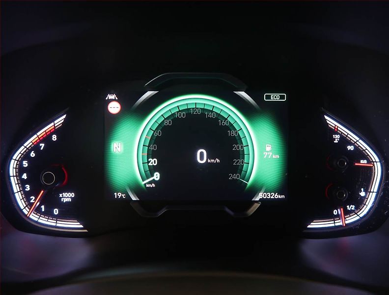 Hyundai i30 (2022) 1.5 T-GDI MHEV - fotka 11 z 20