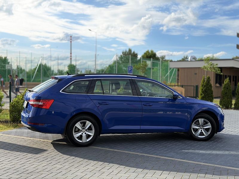 Škoda Superb (2022) 2.0 TDi 110 kW/manual/tažné - fotka 5 z 23