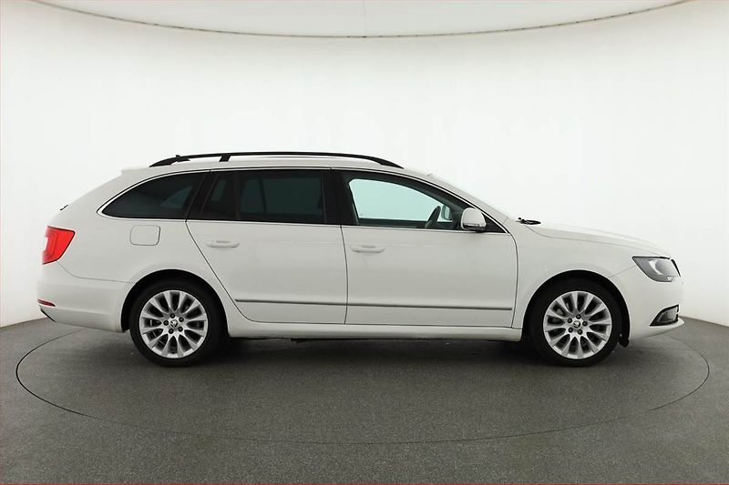 Škoda Superb (2014) 2.0 TDI, Serv.kniha, Navi - fotka 6 z 19