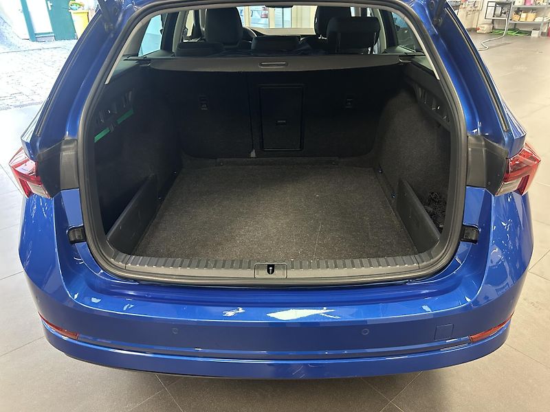 Škoda Octavia (2022) 2.0TDi Style Matrix LED NezávT - fotka 24 z 30