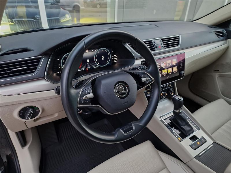 Škoda Superb 2.0TDI 147kW 4x4 DSG L&K,1Maj - fotka 20 z 50