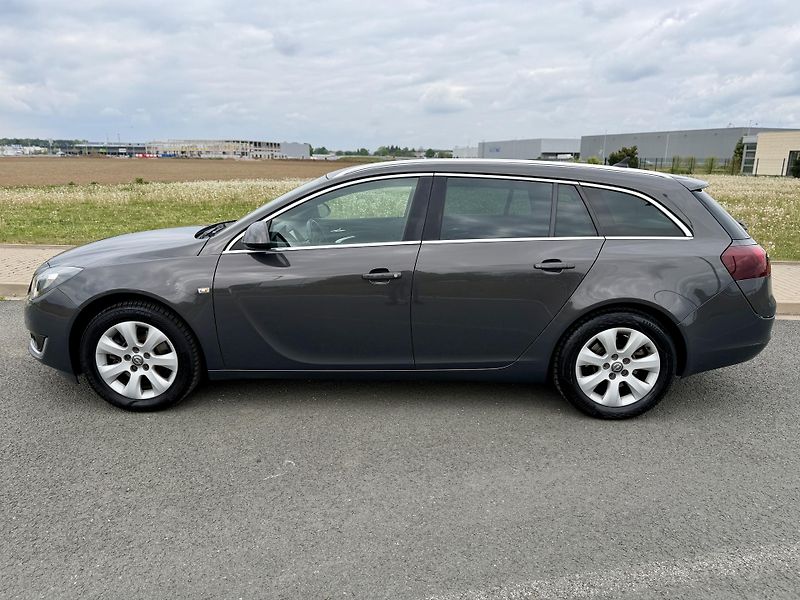 Opel Insignia 1.6 SIDI XENON NAVIGACE TAŽNÉ - fotka 2 z 48