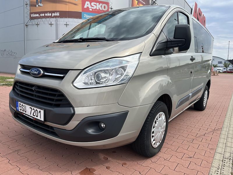 Ford Transit Custom 2.2 TDCi 9 míst - fotka 27 z 27