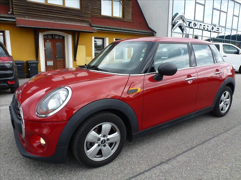 Mini One 1,5 D 5 dveří  TWINPOWER TURBO - fotka 1 z 51