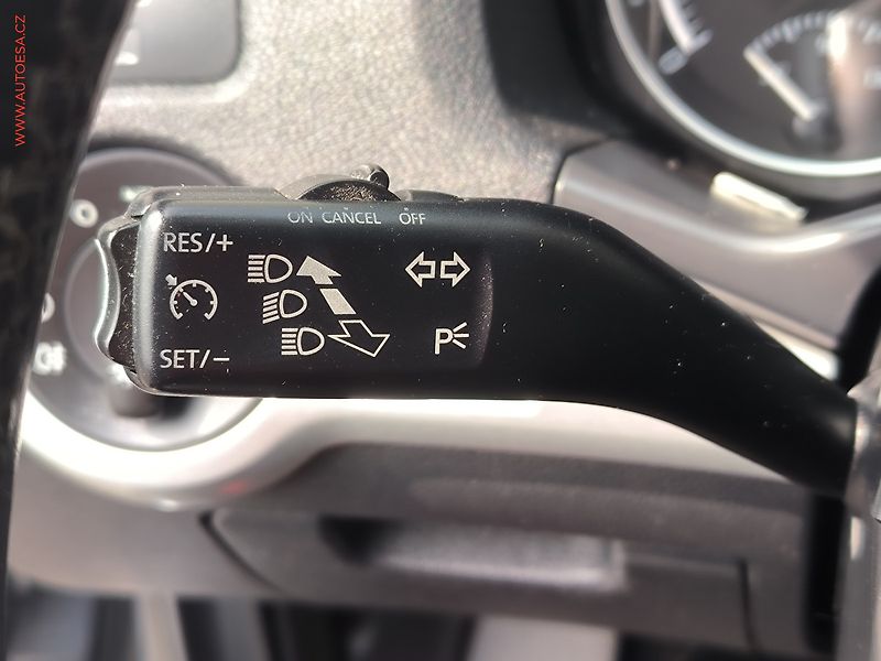 Škoda Octavia (2010) 2.0 TDi, Xenon, navi - fotka 17 z 20