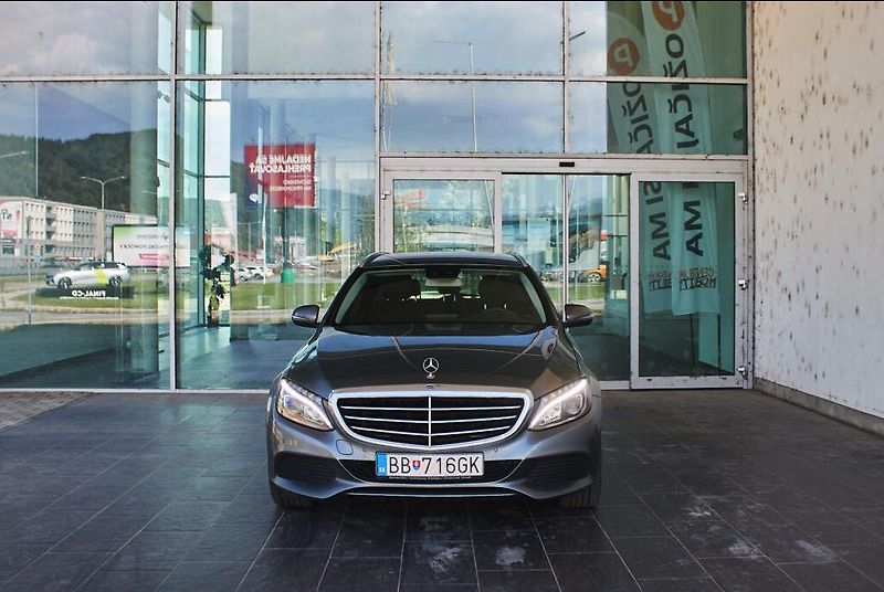 Mercedes-Benz Třídy C (2017) Mercedes C200 - T (kombi) - fotka 2 z 21