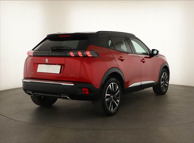 Peugeot 2008 (2021) GT 1.2 PureTech, Automat - fotka 5 z 15