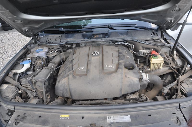 Volkswagen Touareg 3.0TDi 193kW 4x4 Automat - fotka 11 z 28