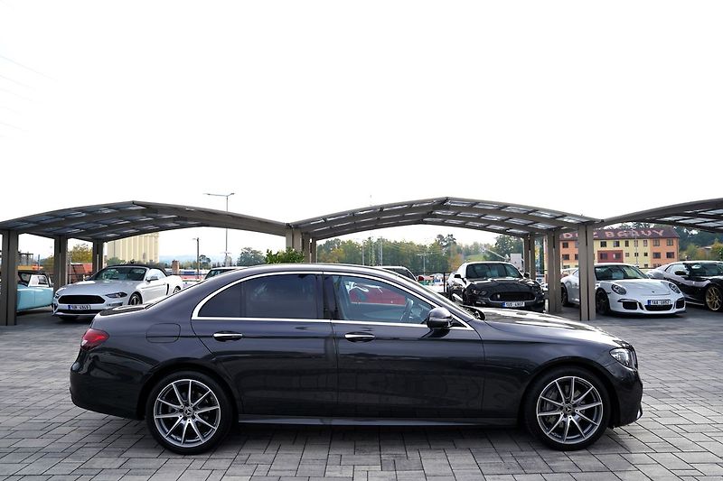 Mercedes-Benz Třídy E E 200 4Matic AMG/LED/360/ČR - fotka 7 z 44