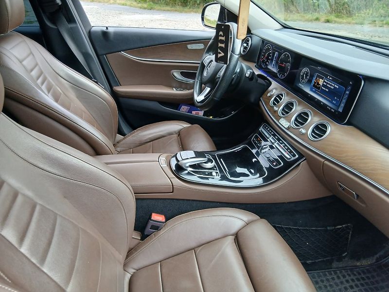 Mercedes-Benz Třídy E 220d Avantgarde - fotka 12 z 20