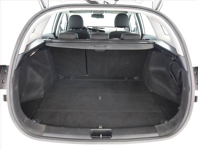 Kia Ceed (2014) 1.6 CRDi, Serv.kniha, nová STK - fotka 18 z 19