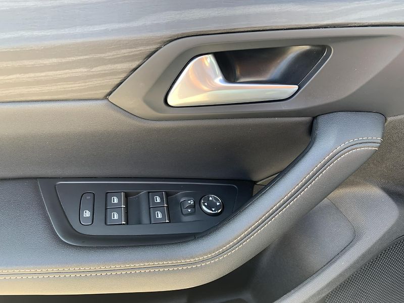 Peugeot 508 SW GT 1.6 PHEV 165kW e-EAT8 - fotka 28 z 36