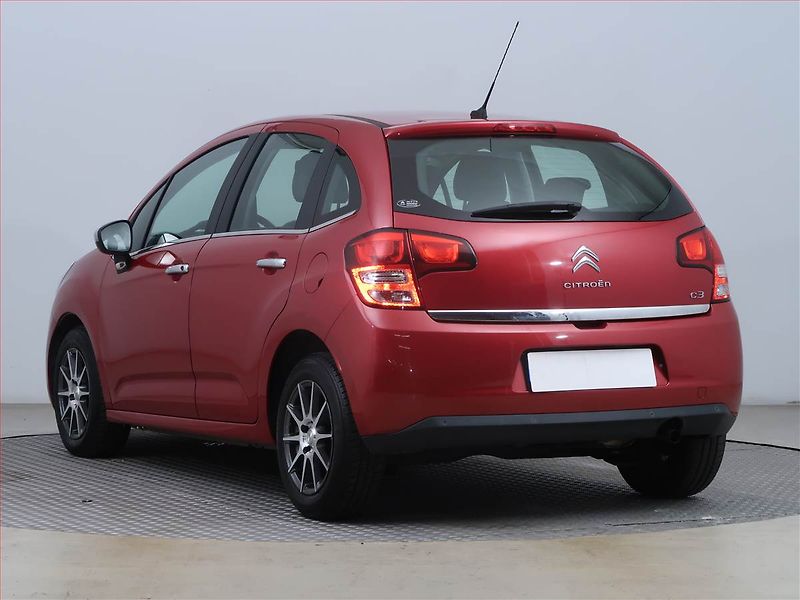 Citroën C3 (2012) 1.4 i, Tempomat, Park. senzory - fotka 4 z 14
