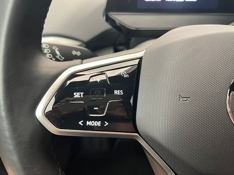 Volkswagen ID.5 Pro 77kWh SoH 96.3% tov.záruka - fotka 27 z 72