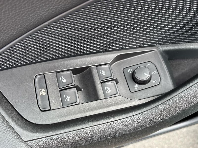 Škoda Octavia Selection - fotka 21 z 28