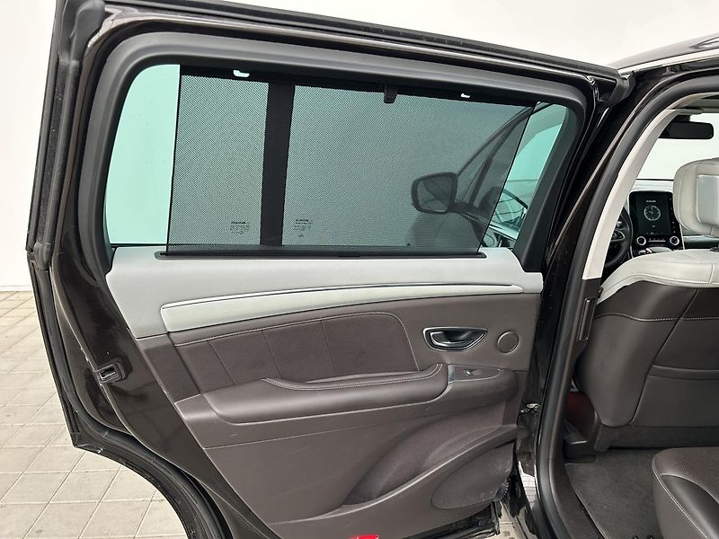 Renault Espace 1.6 dCi INITIALE PARIS - fotka 27 z 30