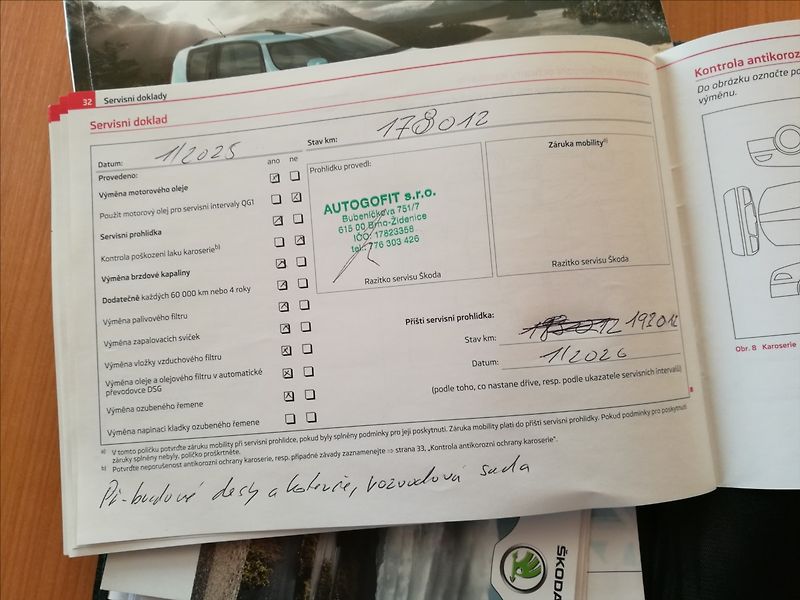 Škoda Roomster 1,2 TSi Scout - fotka 15 z 17