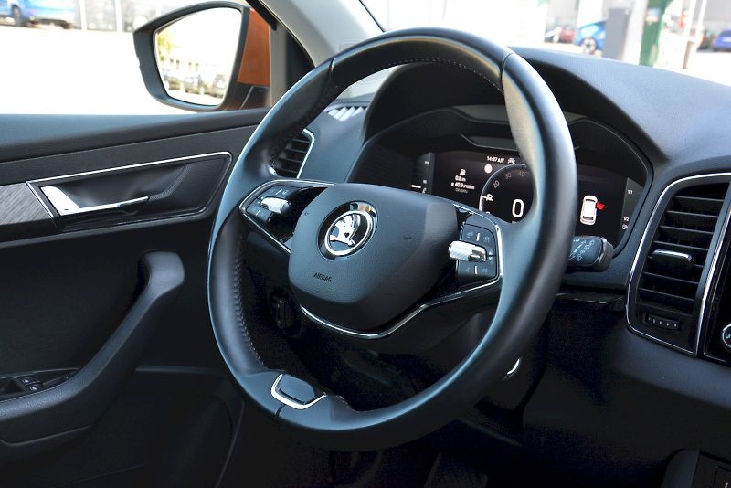 Škoda Karoq (2023) 1.0 TSI 81 KW Style - fotka 21 z 26
