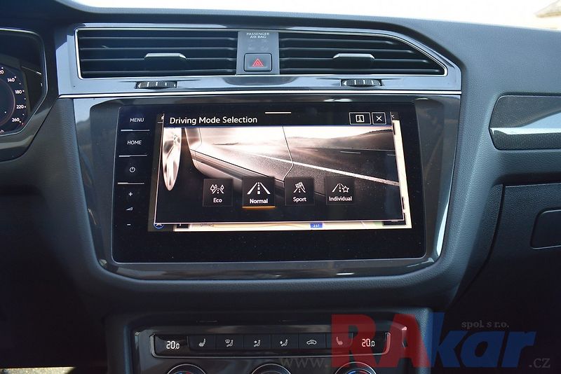 Volkswagen Tiguan Allspace (2021) Highline 2,0 TSI 4Motion,7míst - fotka 26 z 40