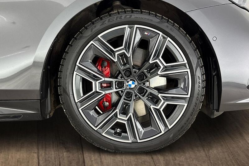 BMW Řada 5 540d xDrive Touring - fotka 5 z 18