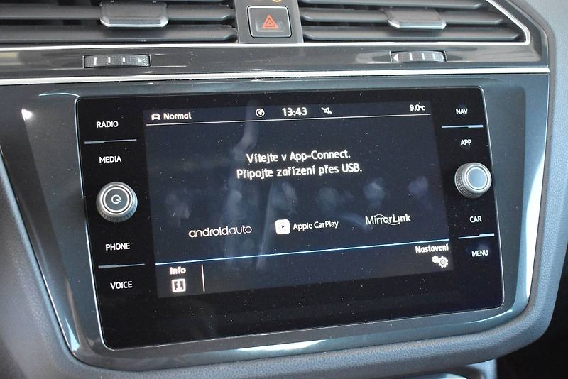 Volkswagen Tiguan (2018) 2.0TDI 140kW R-Line DSG, LED - fotka 25 z 28