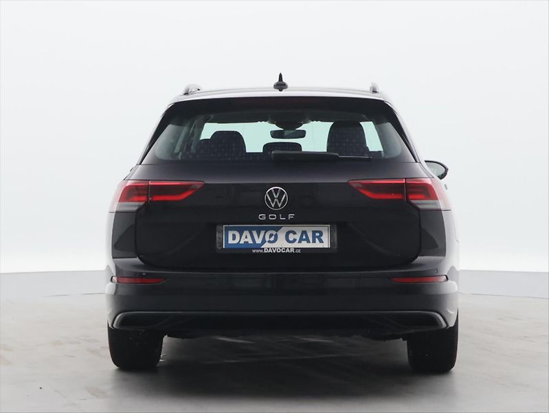 Volkswagen Golf 1.0 TSI 81kW CZ Life LED - fotka 6 z 28