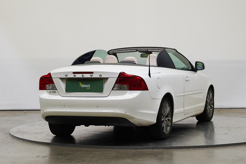 Volvo C70 - fotka 2 z 21