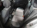 Škoda Octavia (2010) 1.9 TDi, AC, temp - náhled 10