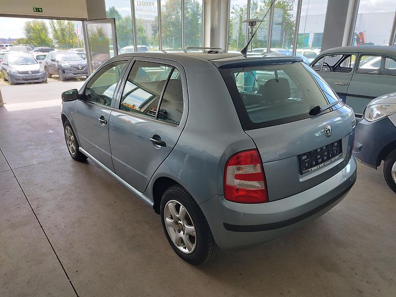 Škoda Fabia (2006) 1,4I,55KW,KLIMA,ALU,NAJ.86tkm - fotka 6 z 44