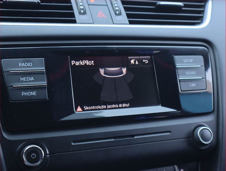 Škoda Octavia (2016) Ambition 1.6 TDI, Serv.kniha - fotka 19 z 19