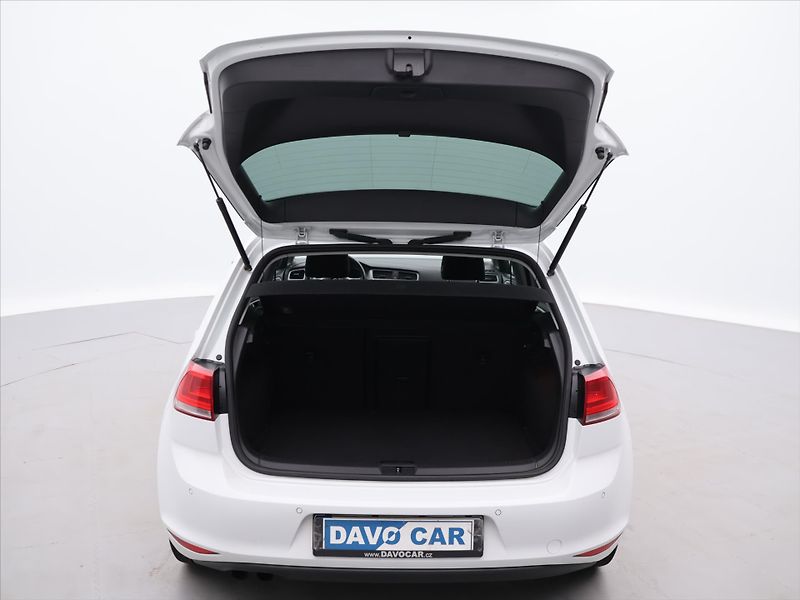 Volkswagen Golf 1,4 TSI 90kW Comfortline CZ - fotka 9 z 29