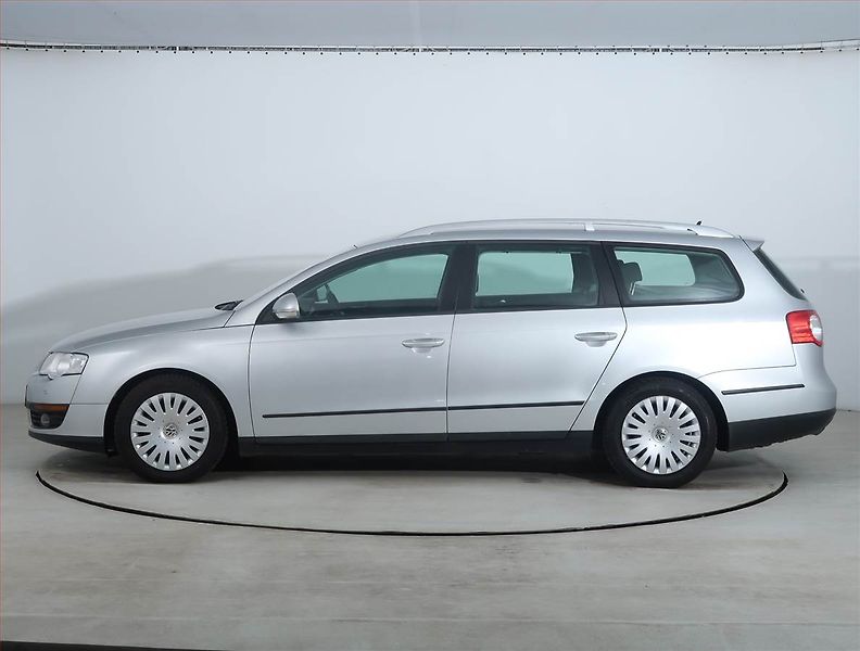 Volkswagen Passat (2005) 2.0 TDI, Tažné - fotka 3 z 16