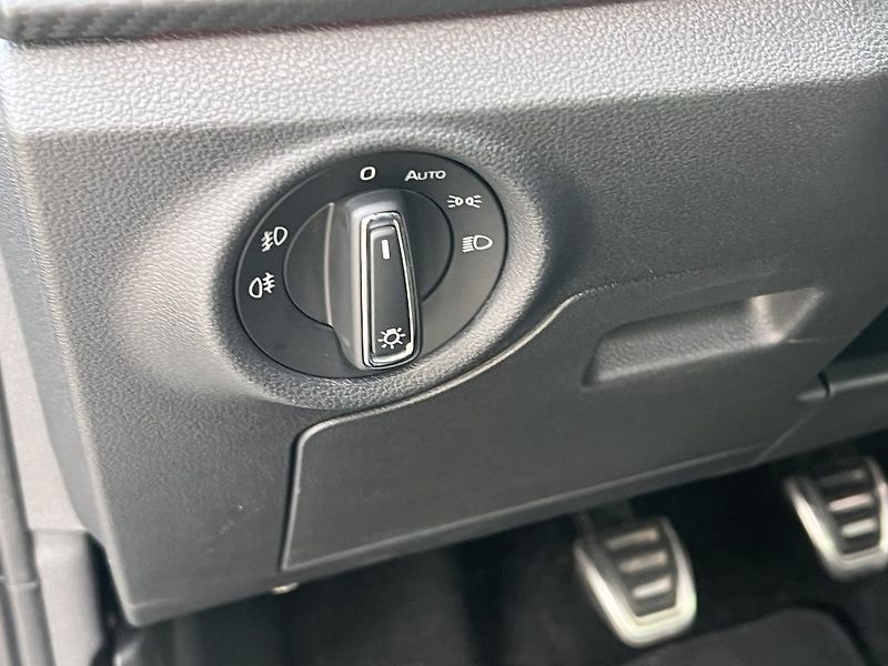 Škoda Scala Monte Carlo 1.0 TSI 85 kW - fotka 31 z 34