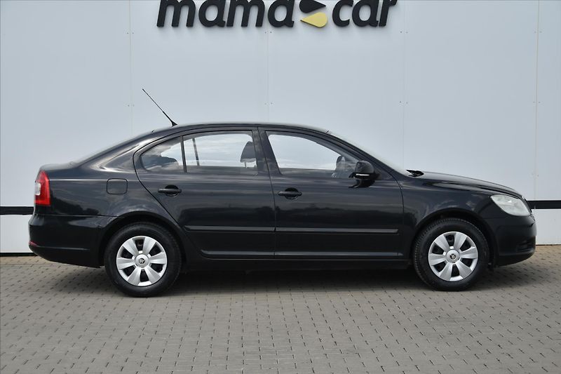 Škoda Octavia 1.4 MPI 80 TKM 1.MAJITEL ČR - fotka 8 z 18