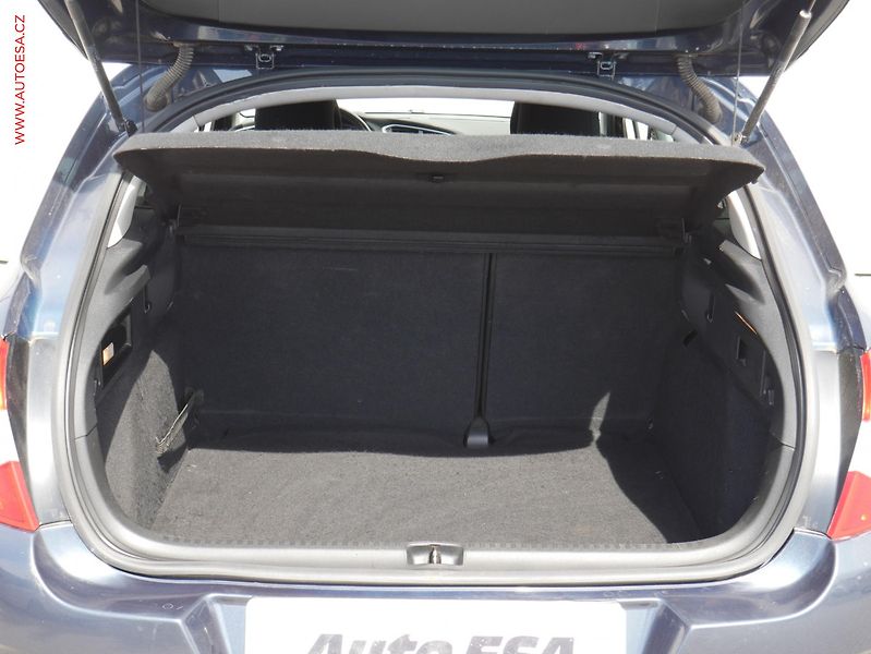 Citroën C4 (2011) 1.6  i, ČR, AC, temp - fotka 7 z 15